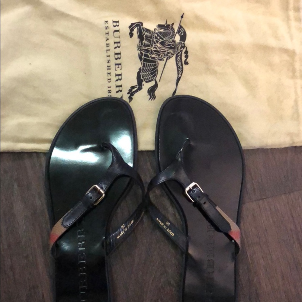 Burberry flip flops